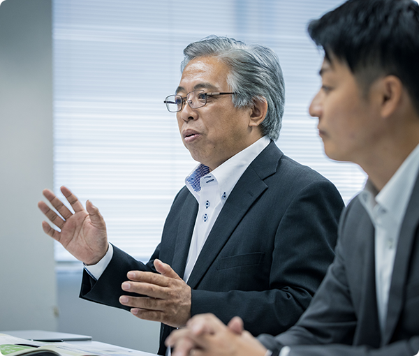 Yさんが話している様子